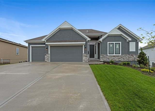 Property at 13461 W 177th St, Overland Park, KS 66013, 4 beds, 3.5 baths