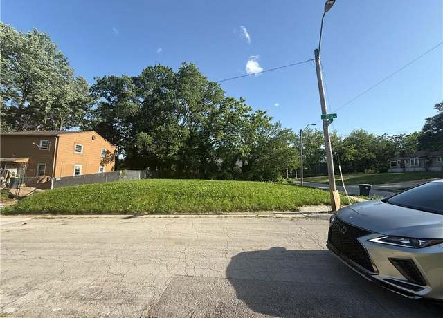 Property at 3301 E 20th Ter, Kansas City, MO 64127