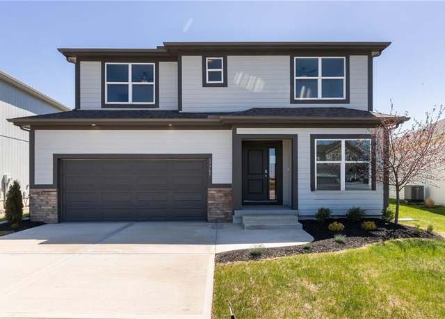 Property at 17761 Houston St, Gardner, KS 66030, 4 beds, 3.5 baths