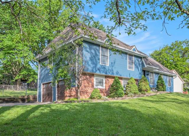 Property at 9708 N Campbell Dr, Kansas City, MO 64155, 4 beds, 2 baths