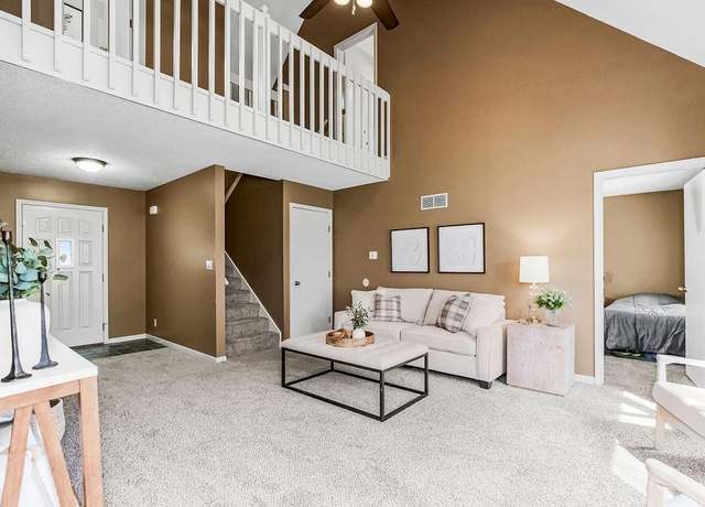 Property at 8503 N Chatham Ave, Kansas City, MO 64154, 3 beds, 2.5 baths