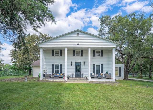 Property at 22000 E 175th St, Pleasant Hill, MO 64080, 5 beds, 3 baths