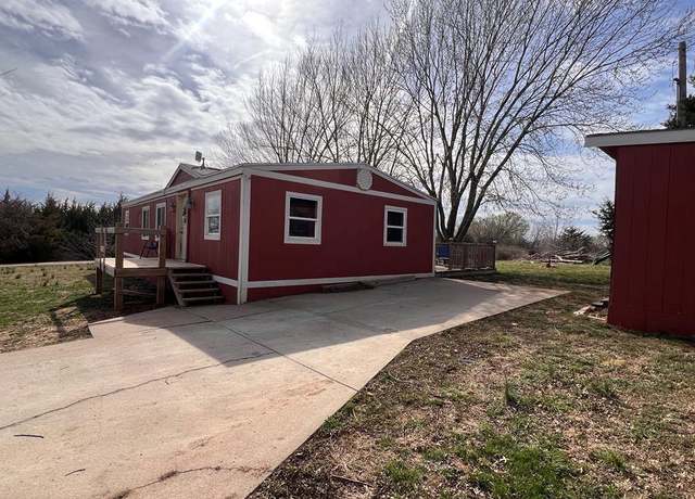 Property at 10611 Jesse James Rd, Ozawkie, KS 66070, 3 beds, 2 baths