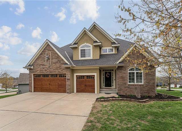 Property at 2202 Greenfield Ct, Kearney, MO 64060, 4 beds, 3.5 baths
