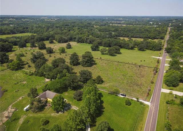 Property at 38301 E Cline Rd, Lone Jack, MO 64070