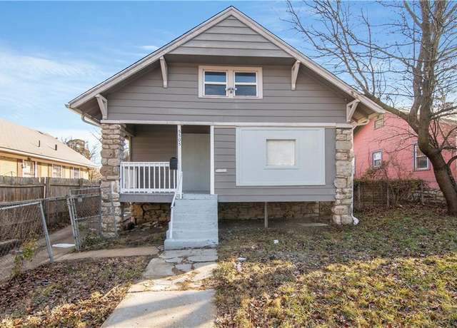 Property at 5505 Woodland Ave, Kansas City, MO 64110, 2 beds, 1 bath