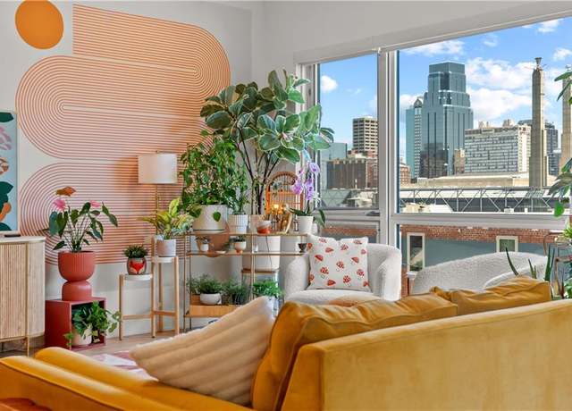 Property at 1604 Jefferson St, Kansas City, MO 64108, 2 beds, 2 baths