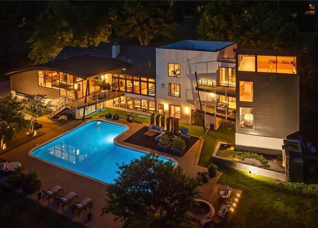 Property at 14420 Mission Rd, Leawood, KS 66224, 6 beds, 6.5 baths
