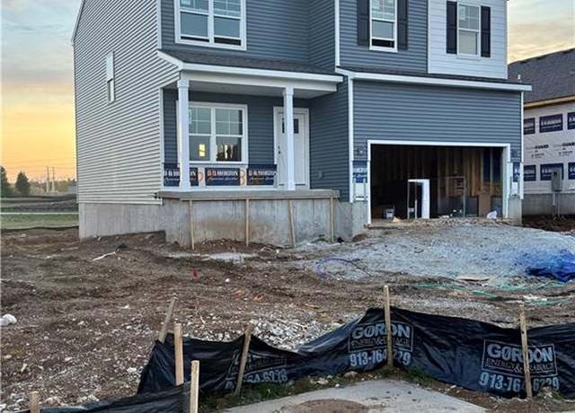 Property at 1607 Maci St, Belton, MO 64012, 4 beds, 2.5 baths