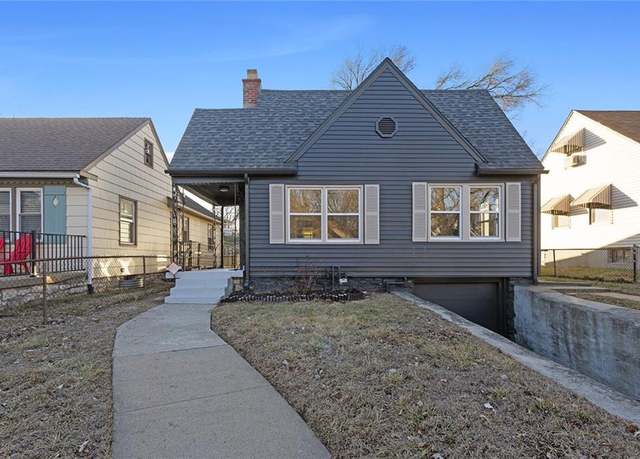 Property at 6004 Forest Ave, Kansas City, MO 64110, 2 beds, 1.5 baths