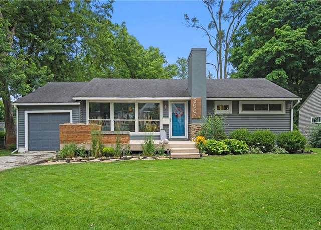 Property at 5001 W 70th St, Prairie Village, KS 66208, 4 beds, 2 baths