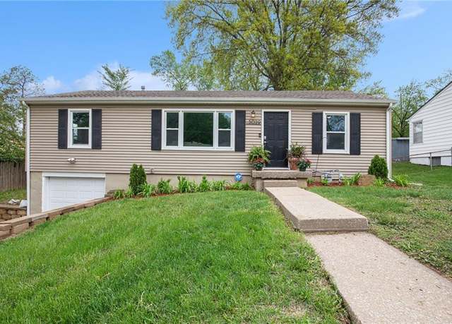 Property at 3029 S 47th St, Kansas City, KS 66106, 3 beds, 1.5 baths