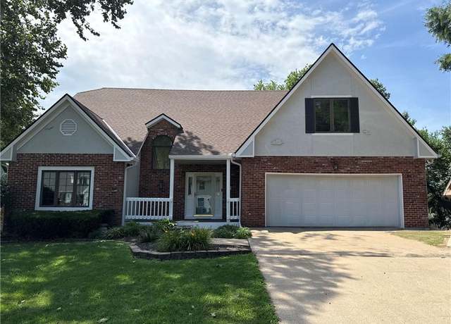 Property at 13109 W 65th St, Shawnee, KS 66216, 3 beds, 3.5 baths