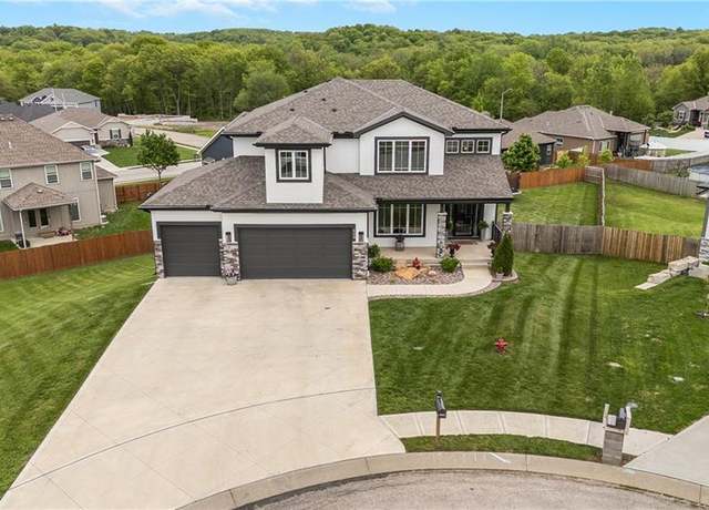 Property at 809 N Maple Ct, Lone Jack, MO 64070, 4 beds, 3.5 baths