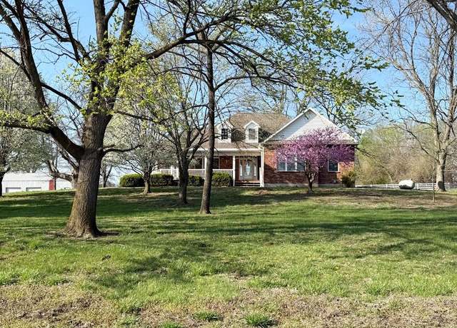 Property at 2445 E BB Hwy, El Dorado Springs, MO 64744, 3 beds, 2.5 baths