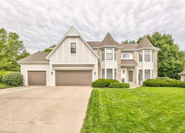 Property at 12914 Goddard Ave, Overland Park, KS 66213, 4 beds, 4.5 baths