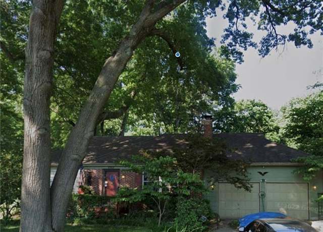 Property at 2907 W 72nd Ter, Prairie Village, KS 66208, 2 beds, 1 bath