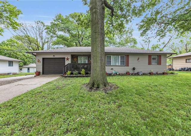 Property at 203 Pine St, Wellsville, KS 66092, 2 beds, 2 baths