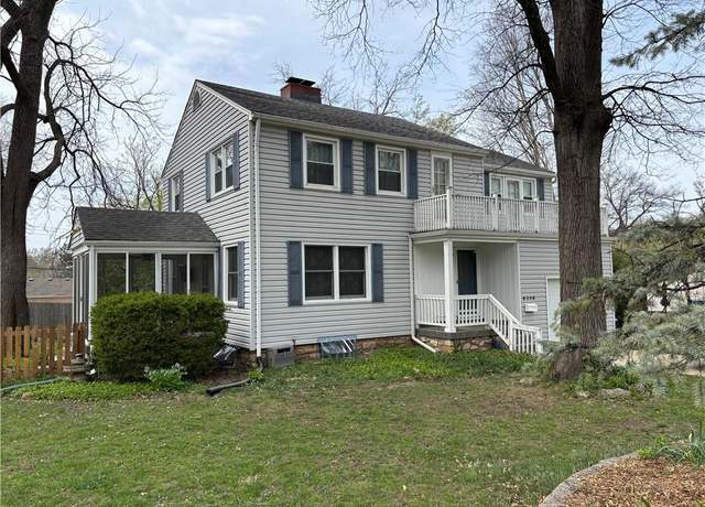 Property at 8308 Mercier St, Kansas City, MO 64114, 3 beds, 1.5 baths