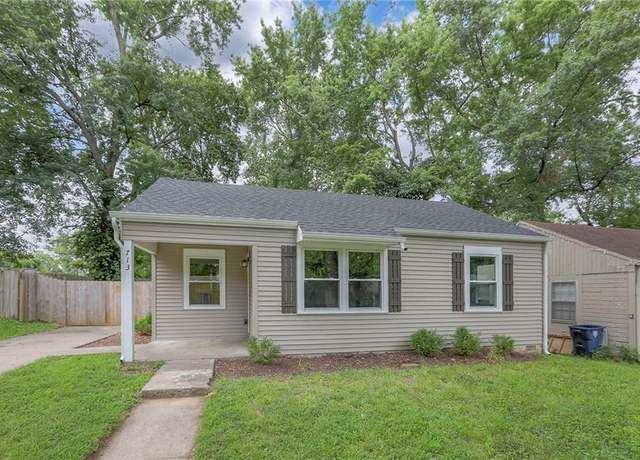 Property at 713 NE 45th Ter, Kansas City, MO 64116, 2 beds, 1 bath