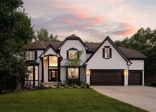 Property at 15142 Windsor Cir, Leawood, KS 66224, 5 beds, 4.5 baths