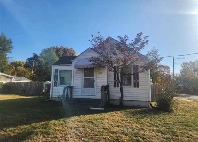 Property at 1007 S Main St, Harrisonville, MO 64701, 2 beds, 1 bath