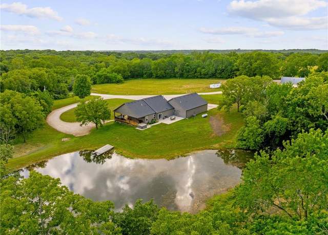 Property at 31788 W 223rd St, Spring Hill, KS 66083, 4 beds, 3.5 baths