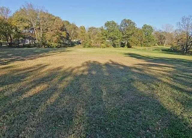 Property at 1801 SW Sampson Rd, Lee's Summit, MO 64082