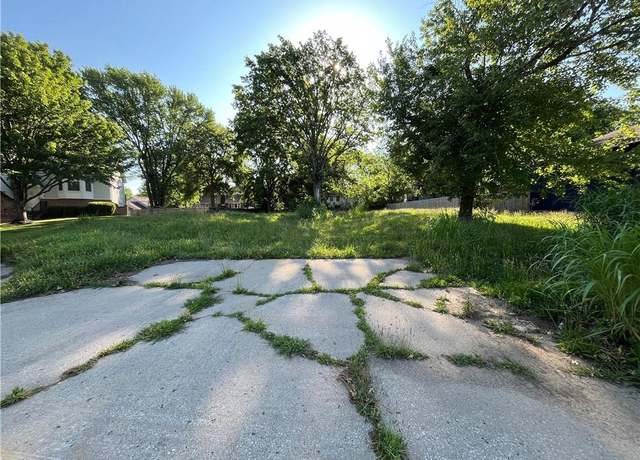 Property at 7411 Englewood Ln, Raytown, MO 64133