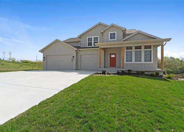 Property at 13547 NE 114th Pl, Kearney, MO 64060, 4 beds, 3.5 baths