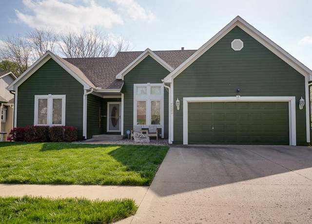 Property at 1132 N Jones Rd, Independence, MO 64056, 4 beds, 2.5 baths