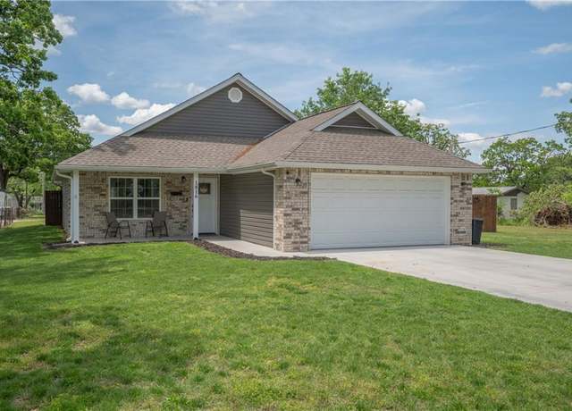 Property at 1816 Joplin St, Galena, KS 66739, 3 beds, 2 baths
