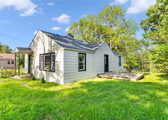 Property at 2935 S 37th St, Kansas City, KS 66106, 2 beds, 1 bath