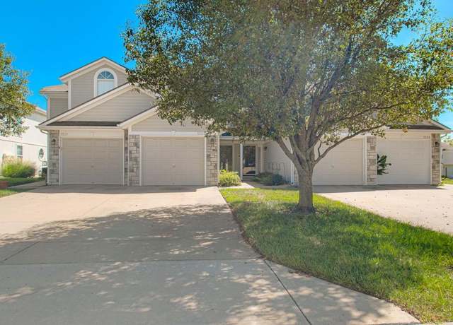 Property at 5520 Downing St, Blue Springs, MO 64015, 2 beds, 2.5 baths