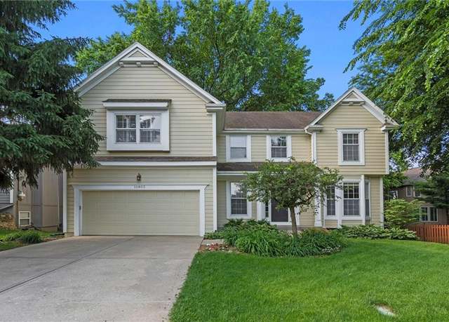 Property at 10803 W 132nd Ter, Overland Park, KS 66213, 4 beds, 3.5 baths