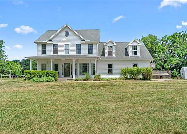 Property at 1148 N 1st Rd, Baldwin City, KS 66006, 4 beds, 3.5 baths