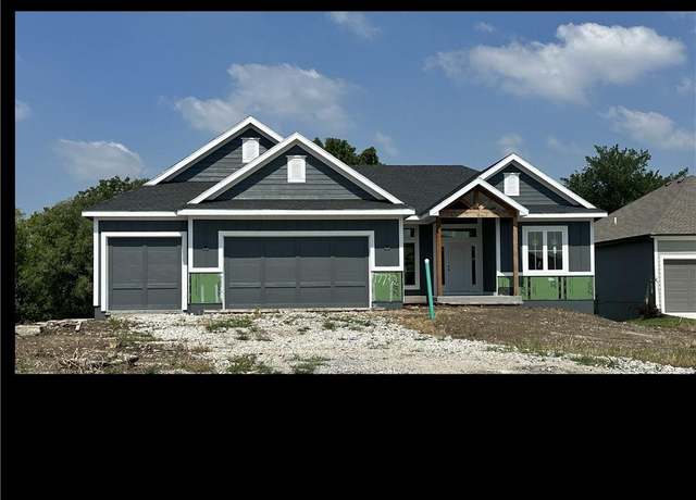 Property at 17732 S Brockway St, Olathe, KS 66062, 4 beds, 3 baths