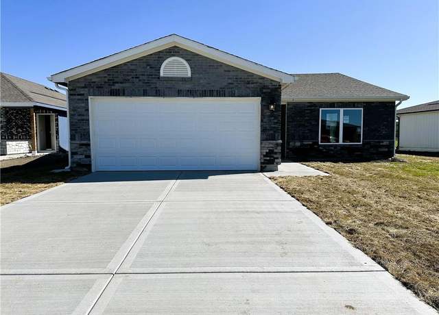 Property at 37779 W 207th Ter, Edgerton, KS 66021, 3 beds, 2 baths