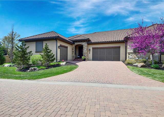 Property at 3216 W 137th St, Leawood, KS 66224, 4 beds, 4 baths