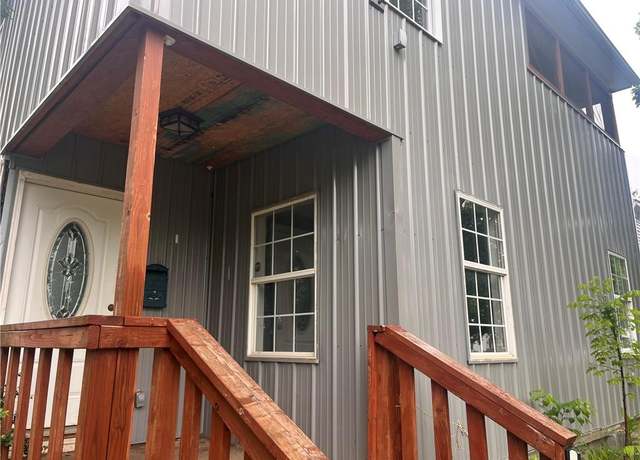 Property at 101 S Andrick St, Fort Scott, KS 66701, 5 beds, 3 baths