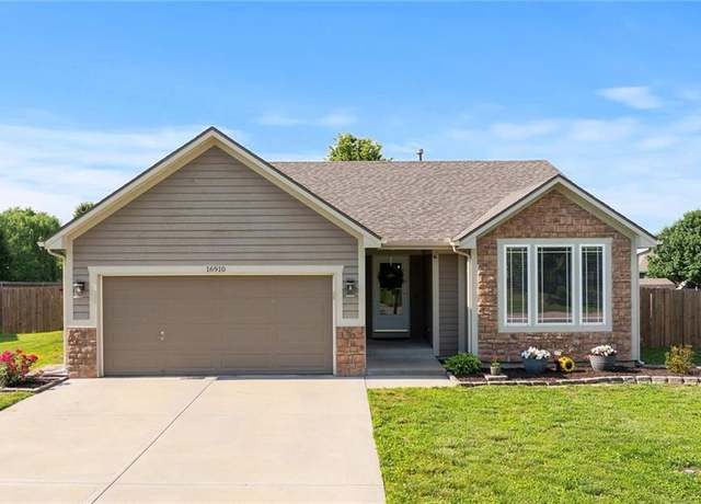 Property at 16910 Juniper Dr, Basehor, KS 66007, 3 beds, 2 baths