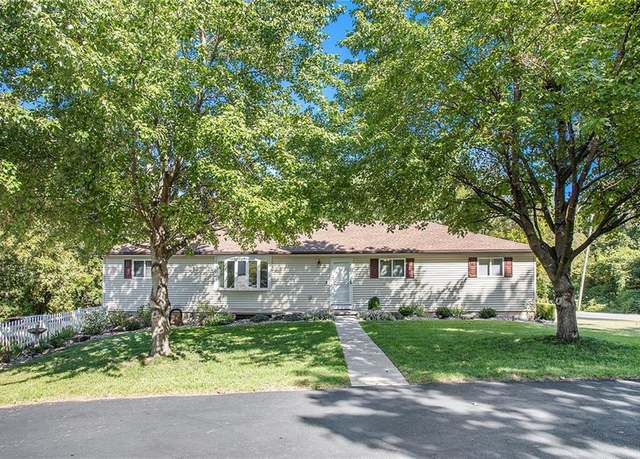 Property at 1600 S 51st St, Kansas City, KS 66106, 5 beds, 3 baths