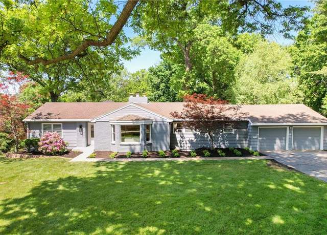 Property at 9440 Manor Rd, Leawood, KS 66206, 4 beds, 3.5 baths