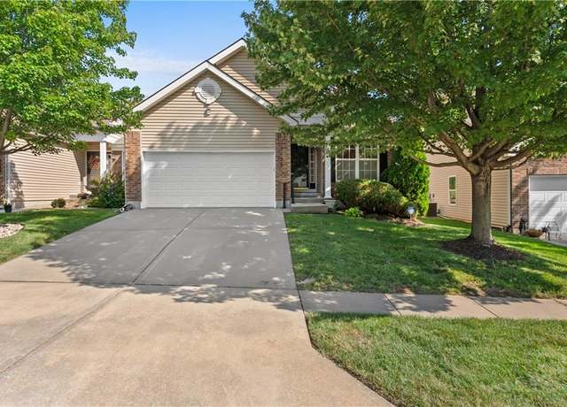 Property at 1128 SW Arbormill Ter, Lee's Summit, MO 64082, 3 beds, 2 baths