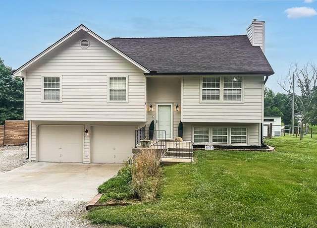 Property at 4033 N 123rd St, Kansas City, KS 66109, 3 beds, 2.5 baths