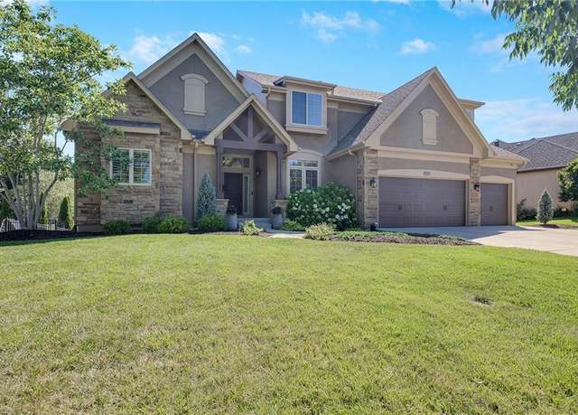 Property at 1637 NE Woodland Shores Dr, Lee's Summit, MO 64086, 5 beds, 4.5 baths
