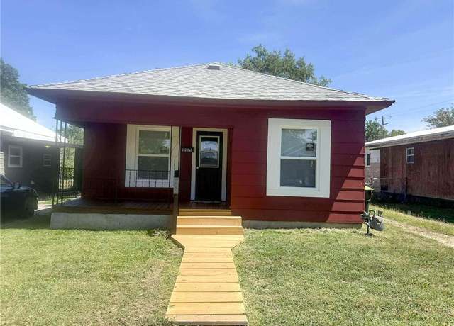 Property at 1934 East Ave, Baxter Springs, KS 66713, 2 beds, 1 bath