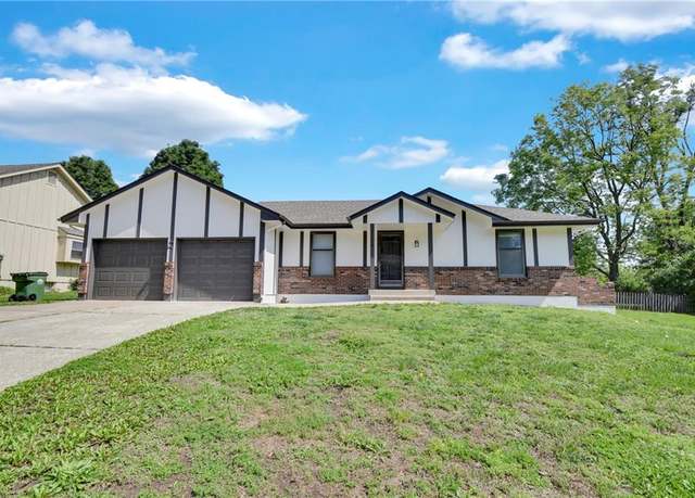 Property at 11704 E 76th Ter, Raytown, MO 64138, 3 beds, 2 baths