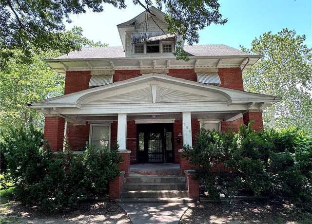 Property at 726 N River Blvd, Independence, MO 64050, 8 beds, 5 baths