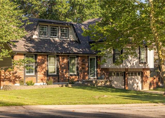 Property at 1604 SW 21st St, Blue Springs, MO 64015, 4 beds, 3 baths